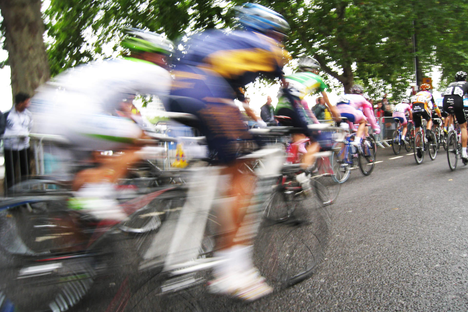 High-speed Fahrrad Rennen an der berühmten T-Stadt Radfahren in